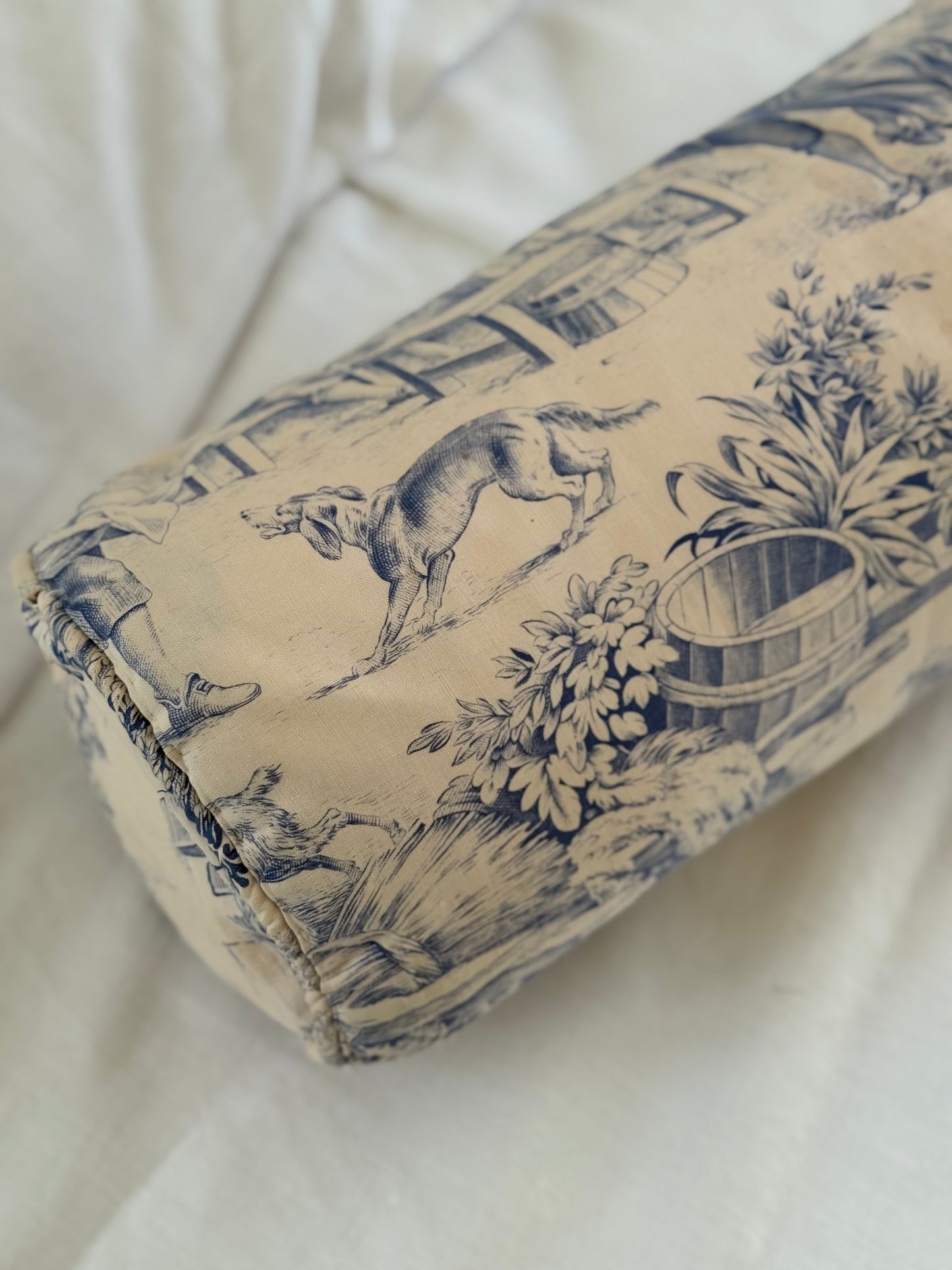 Toile du Jouy Bolster