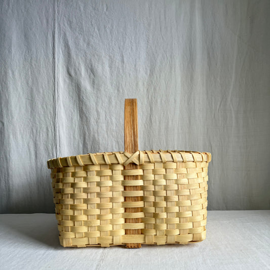 The Market Basket, Medium