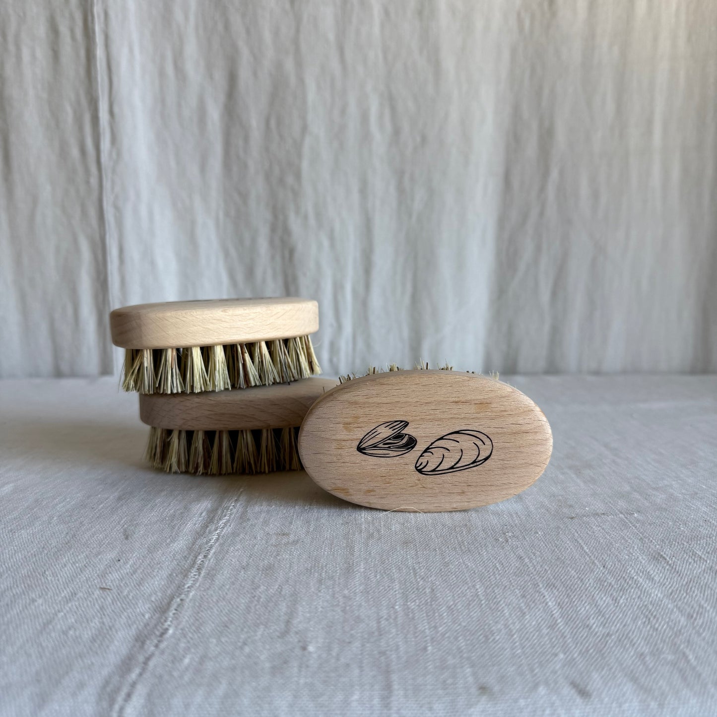 Oyster Cleaning Brush