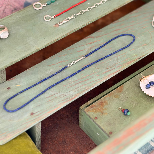 Dunton Ellerkamp Sterling Small Lapis Necklace