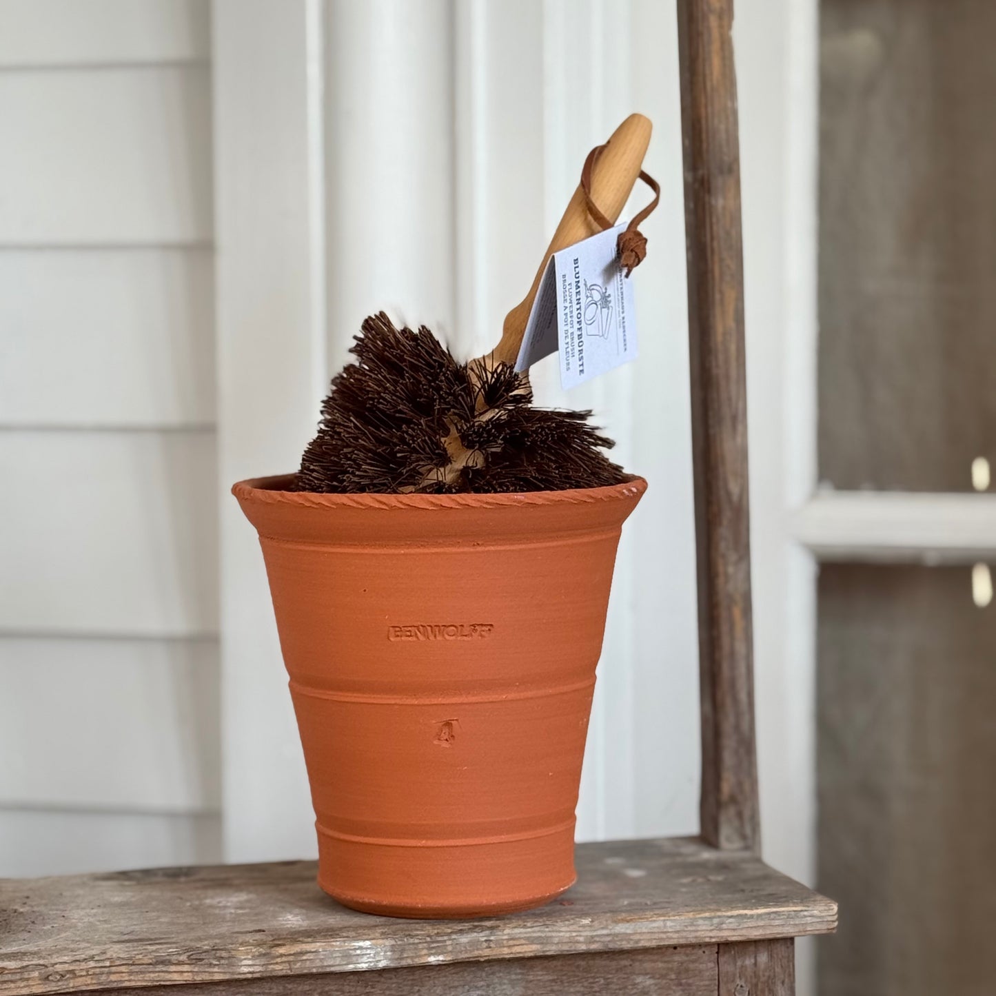Flower Pot Brush