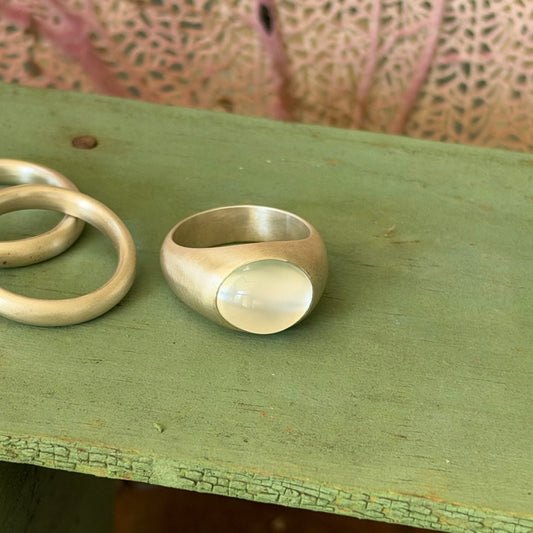 Dunton Ellerkamp Silver Moonstone Ring