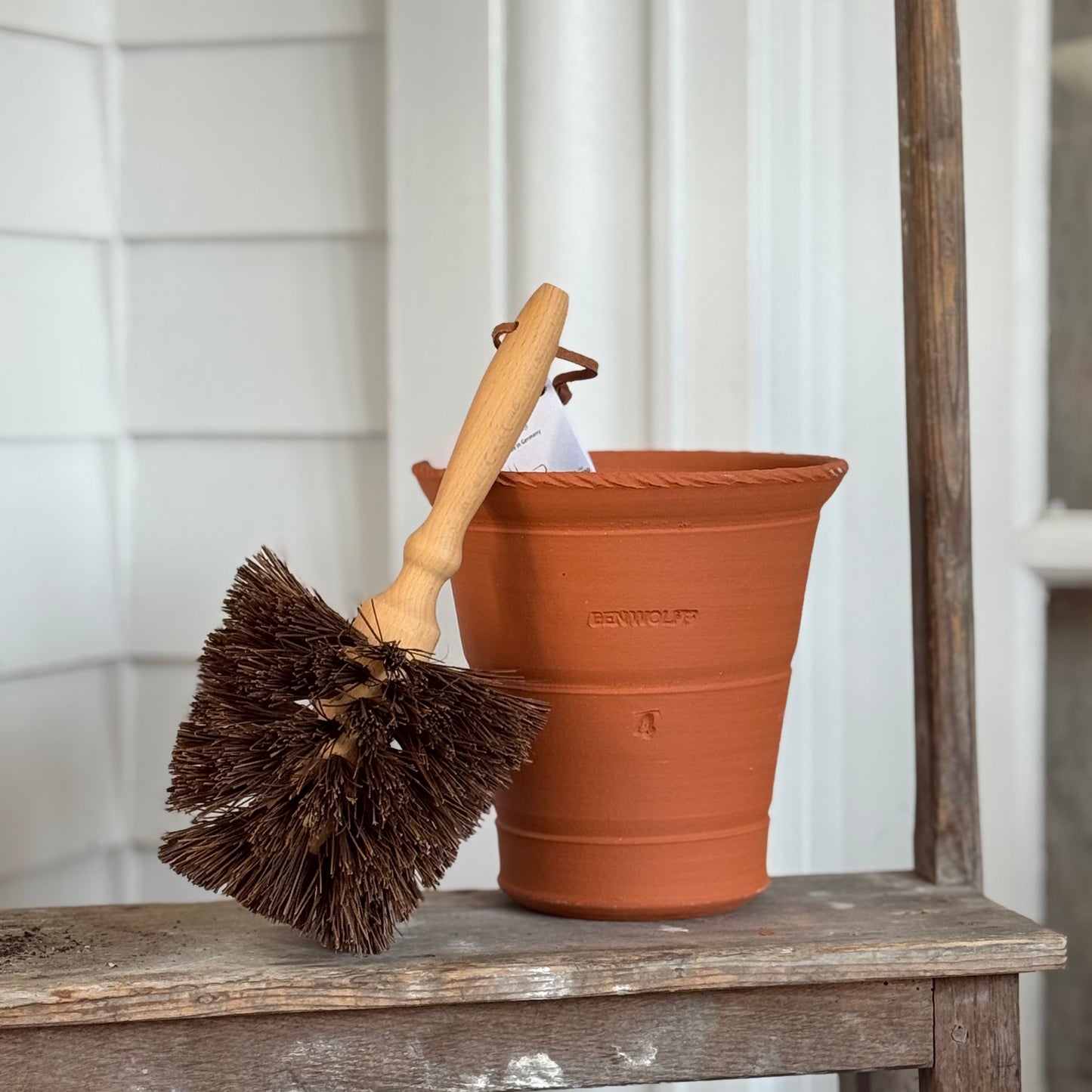 Flower Pot Brush
