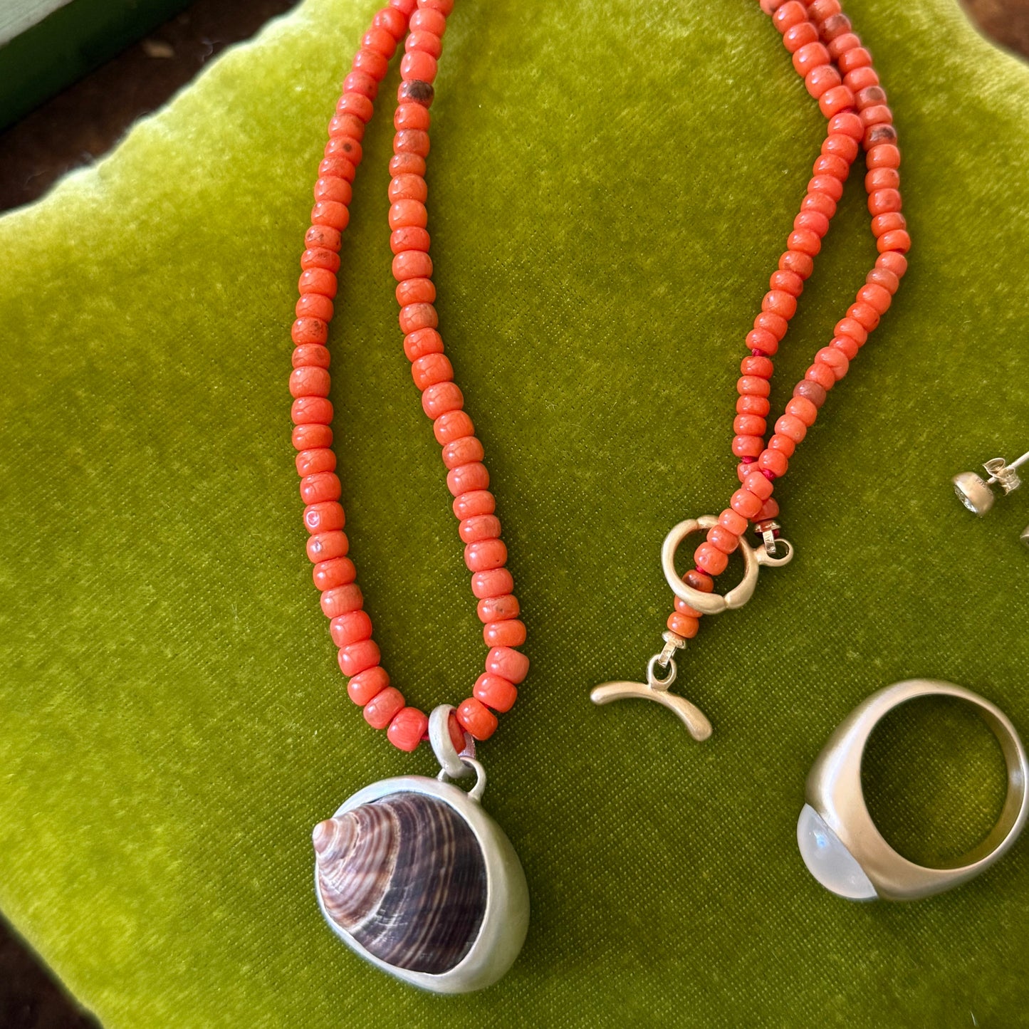 Dunton Ellerkamp Antique Coral & Gold Necklace