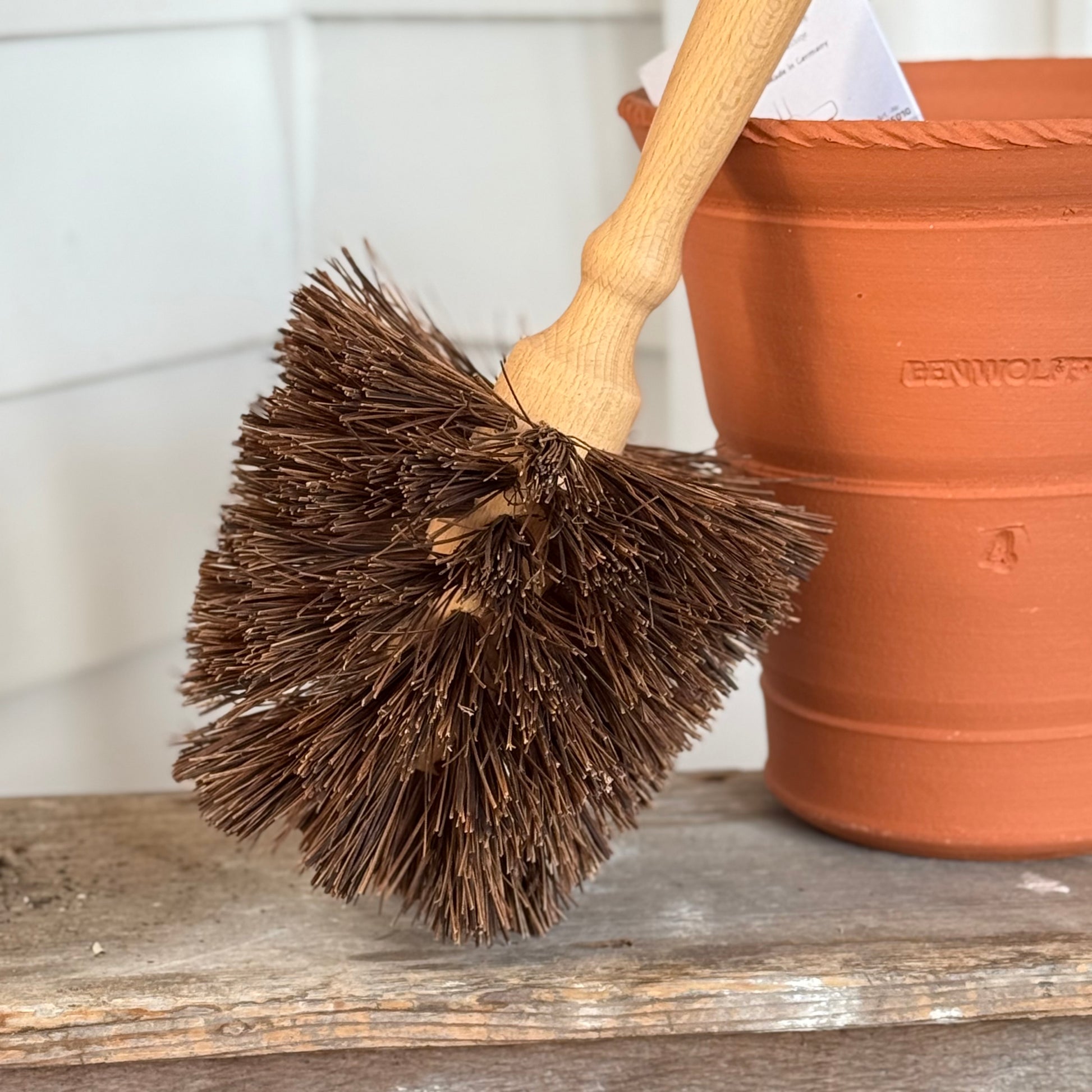 plant pot brush Flower Pot Brush