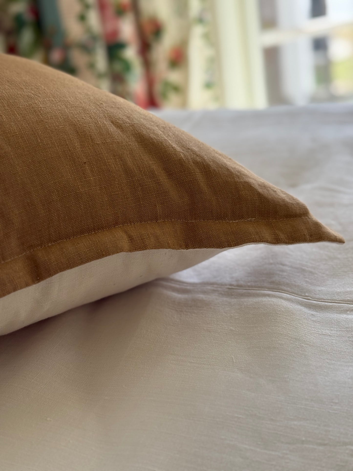 Two-tone Linen Pillow
